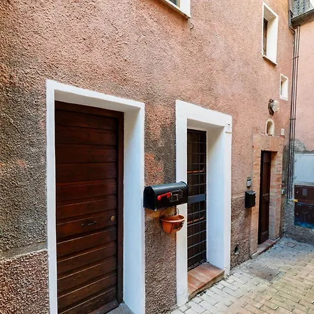 Guesthost - Cozy Apartments In Bagnaia Apartment